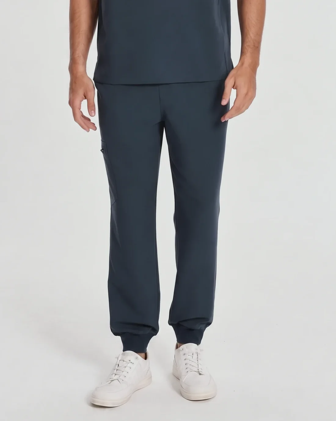 Mens Motion Jogger Pant in Dark Harbor - front